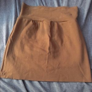 Free skirt with purchase of shoes or bag