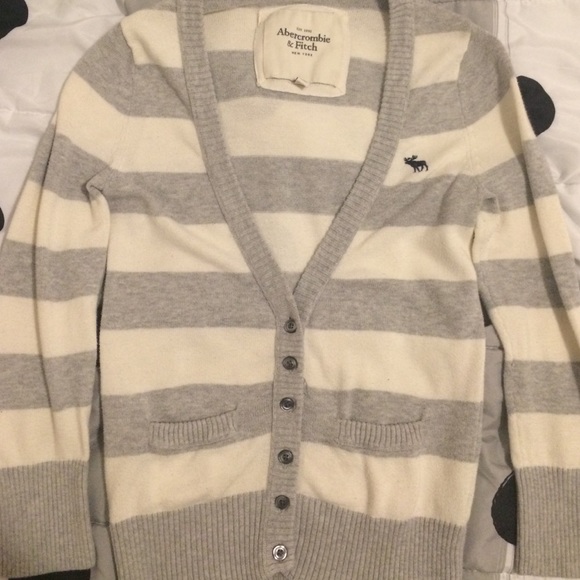 Abercrombie cardigan