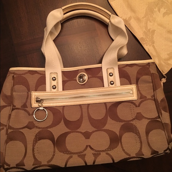 authentic coach shoulder bag
