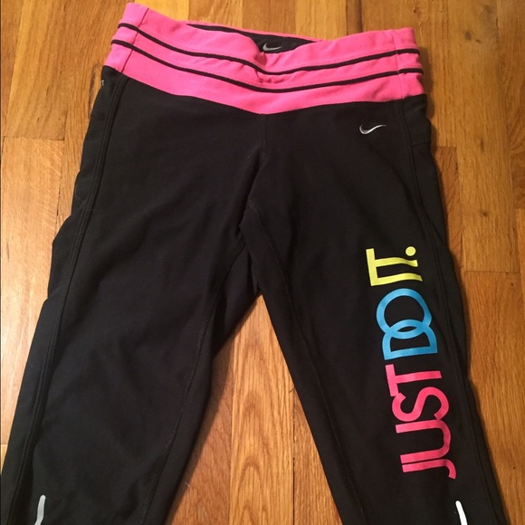Nike Dry-Fit crops- small - Picture 1 of 3