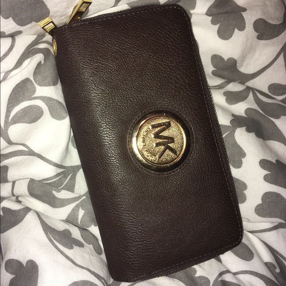 Michael Kors Brown Double Zipper wallet- New