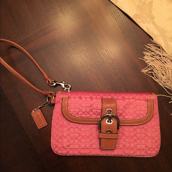 authentic coach pink wristlet