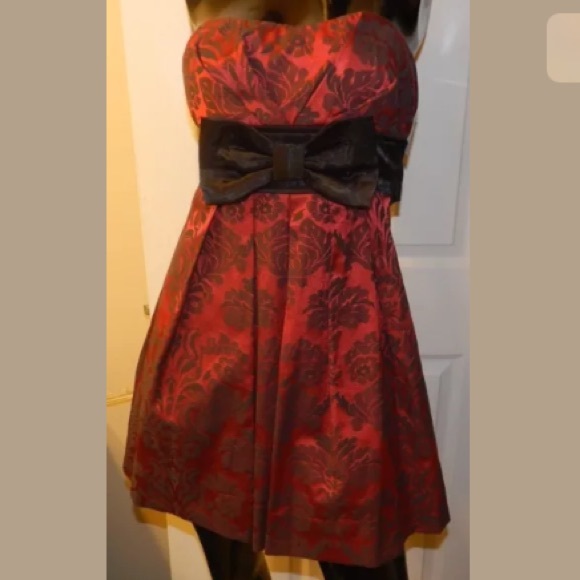 Speechless Dresses & Skirts - MAKE AN OFFER‼️Speechless Formal Dress Size 7