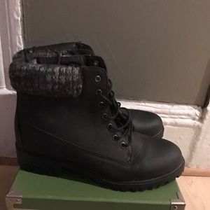 Black winter combat like boots