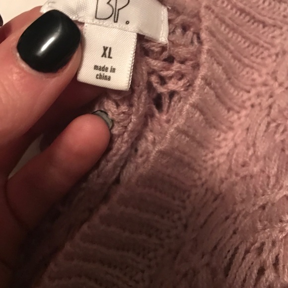 Light purple sweater - Picture 2 of 2