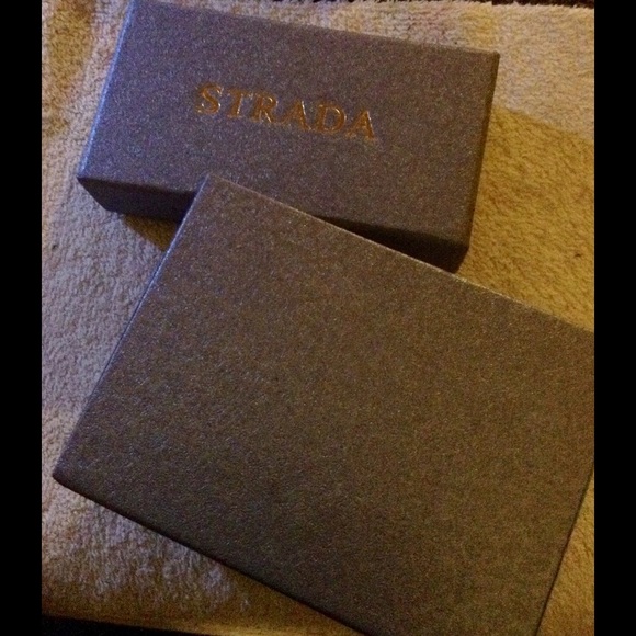 STRADA Watch, New in BOX - Picture 2 of 5