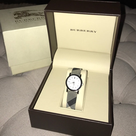 NWOT Burberry watch for women