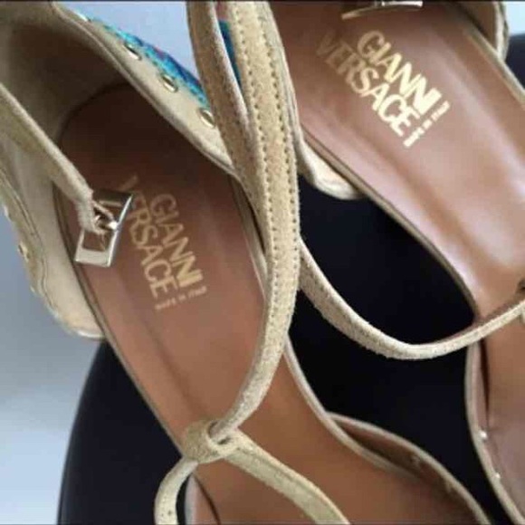 Gianni Versace Shoes | The RealReal RARE  GIANNI VERSACE SUEDE PUMPS size 71/2