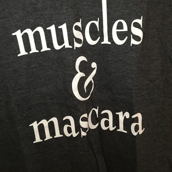 SOLD NWOT Small v-neck "muscles & mascara" top - Picture 2 of 2