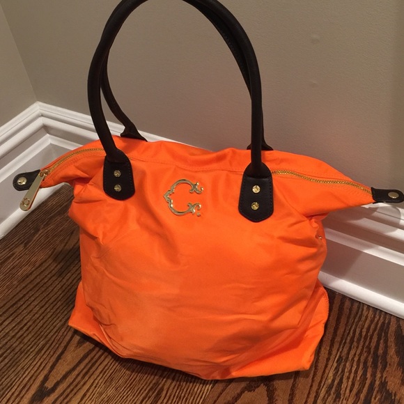 C. Wonder Tote