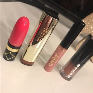 Deluxe lipstick bundle, including MAC whirl