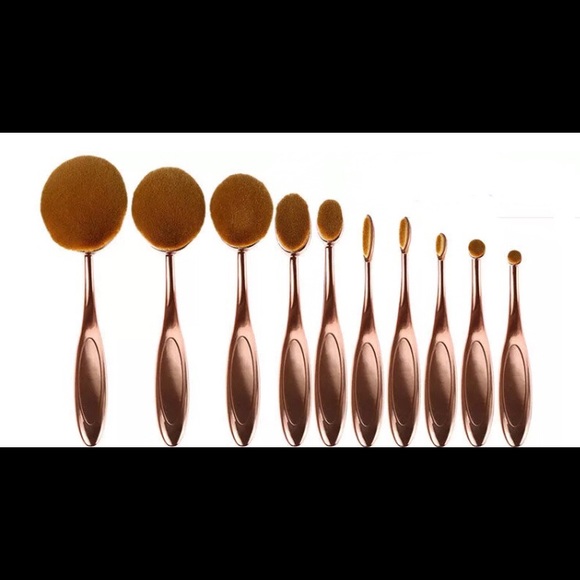 Rose Gold Makeup Brushes and Shadow Shields Set!!!