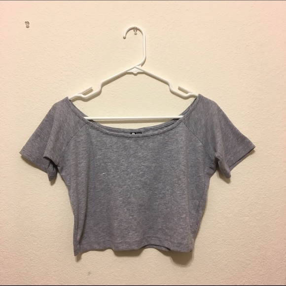 Cotton On grey crop top
