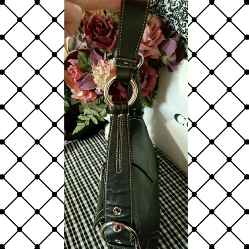 Coach Hobo Style Front Buckle Purse - Picture 4 of 8