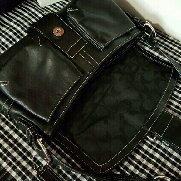 Coach Hobo Style Front Buckle Purse - Picture 7 of 8