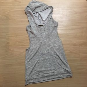 Mossimo hooded keyhole yoga tank