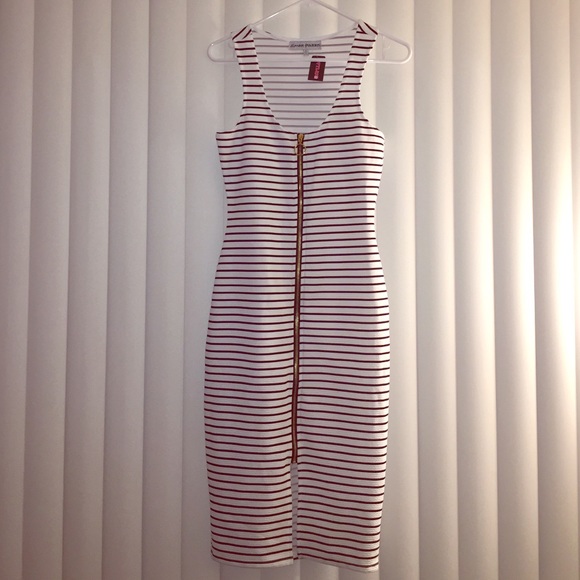 Front Zipper Stripped dress from Almost Famous - Picture 2 of 4