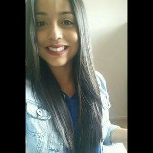 Meet your Posher, Cristina