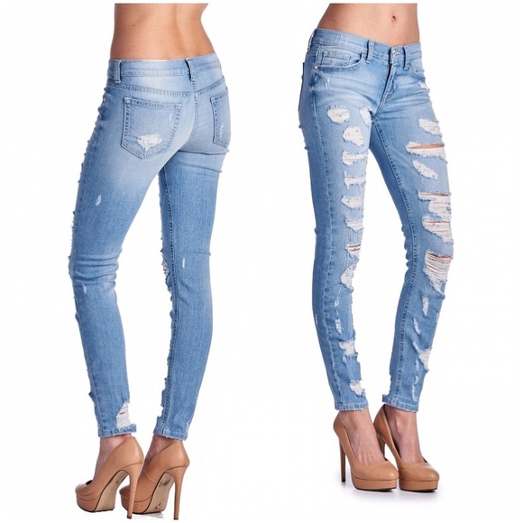 Last pair! Destroyed light Denim cigarette jeans! - Picture 2 of 3