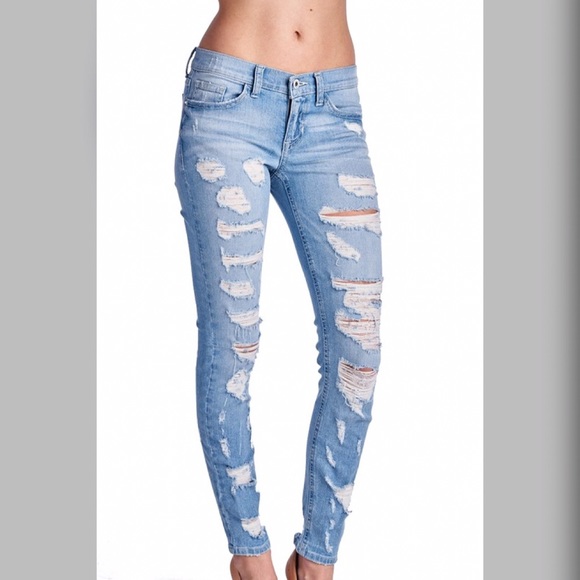 Last pair! Destroyed light Denim cigarette jeans! - Picture 3 of 3