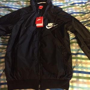 NEW All Black Nike WindBreaker