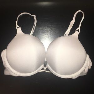 Victoria's Secret Bombshell Bra - 34B