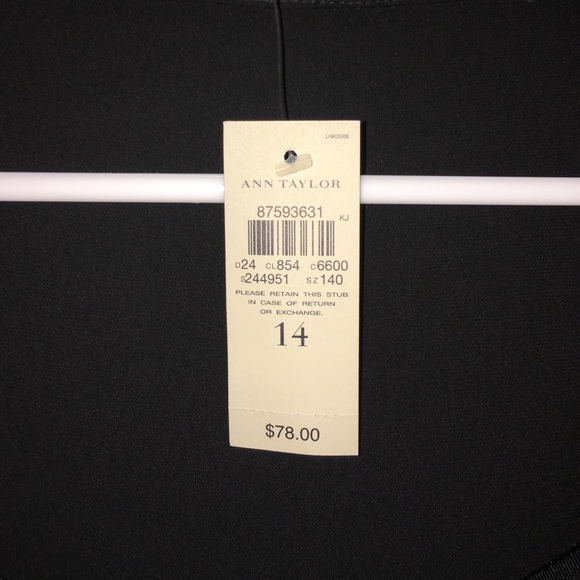 ๐ NWT Black Top! ๐ - Picture 4 of 4