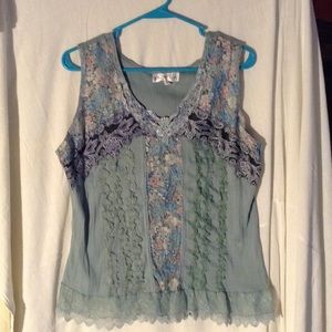 Pretty Angel Clothing- sleeveless blouse