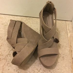 Wedge shoes