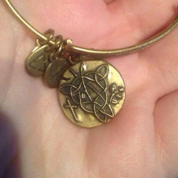 Alex and Ani - Vine bracelet!