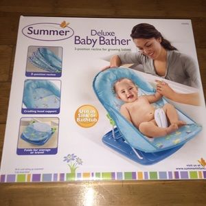 Deluxe Baby Bather🛁🚿