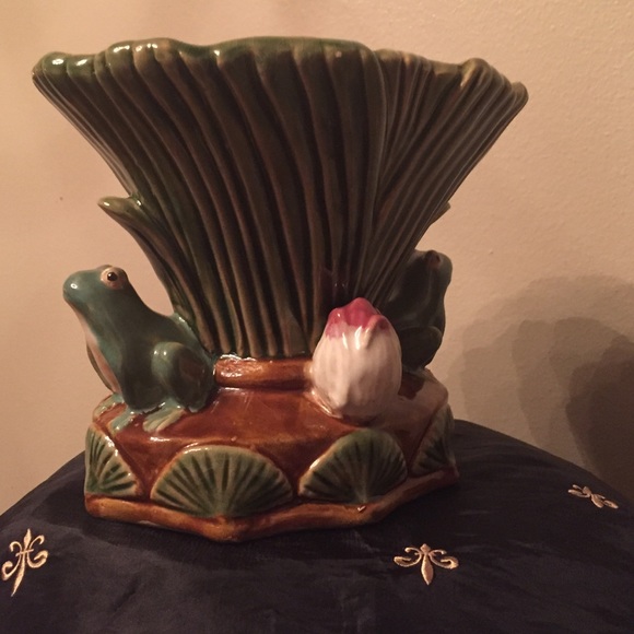 Majolica style planter - Picture 2 of 4