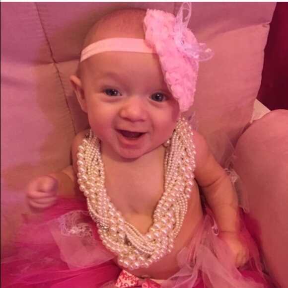 Big Pearl Necklace - Picture 2 of 6