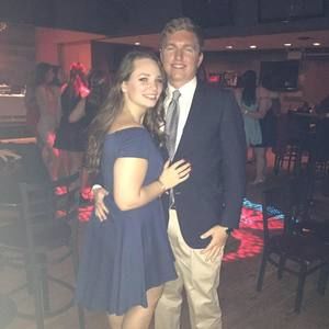 Meet your Posher, Devin