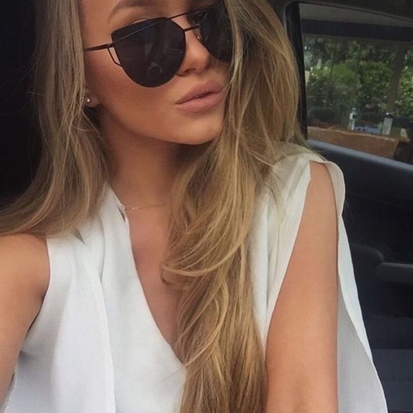 Cat Eye Metal Frame Black Sunglasses - Picture 4 of 6