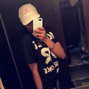 Meet your Posher, Adrianna