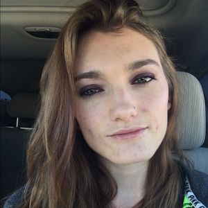 Meet your Posher, Courtney