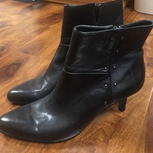 Tahari Boot