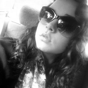 Meet your Posher, Emilee