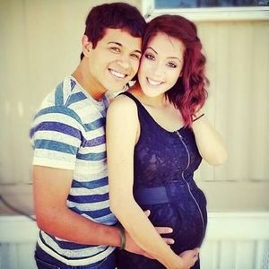 Meet your Posher, Alicia