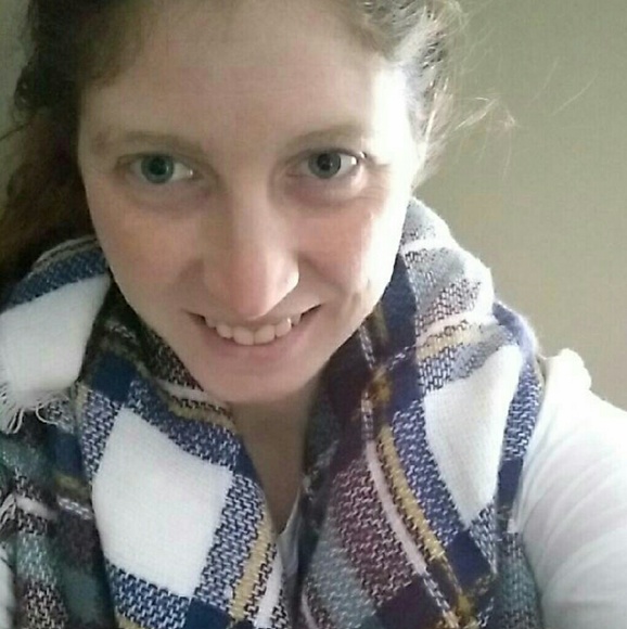 Meet your Posher, Ashley - Picture 1 of 1