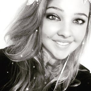Meet your Posher, Annie