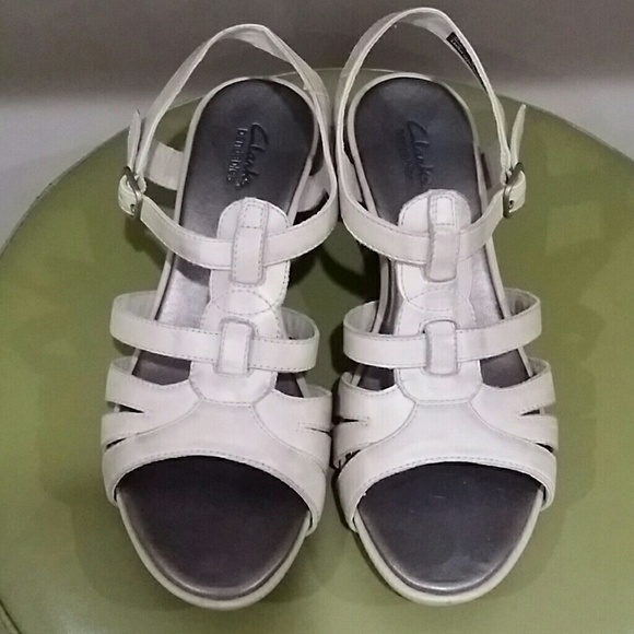 Clarks bendables sandals