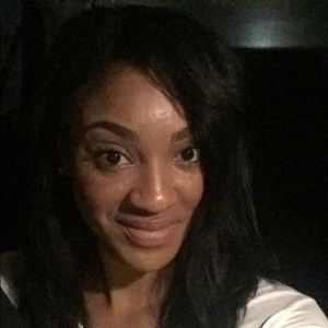 Meet your Posher, Nicole