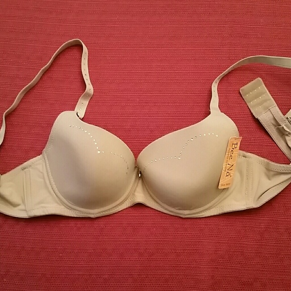 38/35 B Tan bra with removable straps and jewels