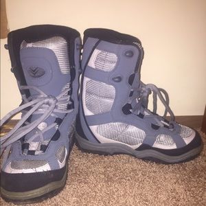 ✖️✖️SOLD✖️✖️Boys/women snowboard boots