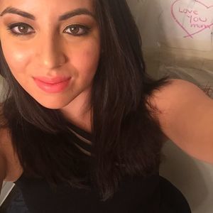 Meet your Posher, Stephany