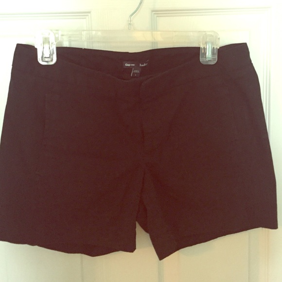 Black polyester/cotton/linen shorts