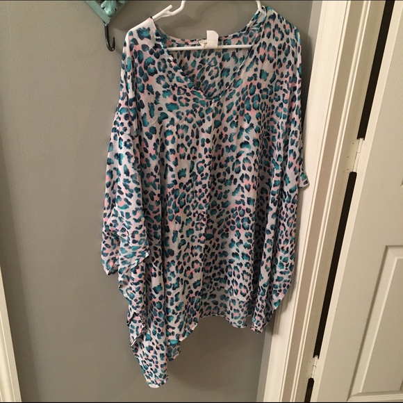 Leopard top - Picture 2 of 4