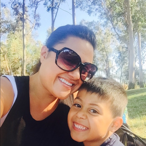 Meet your Posher, Rose